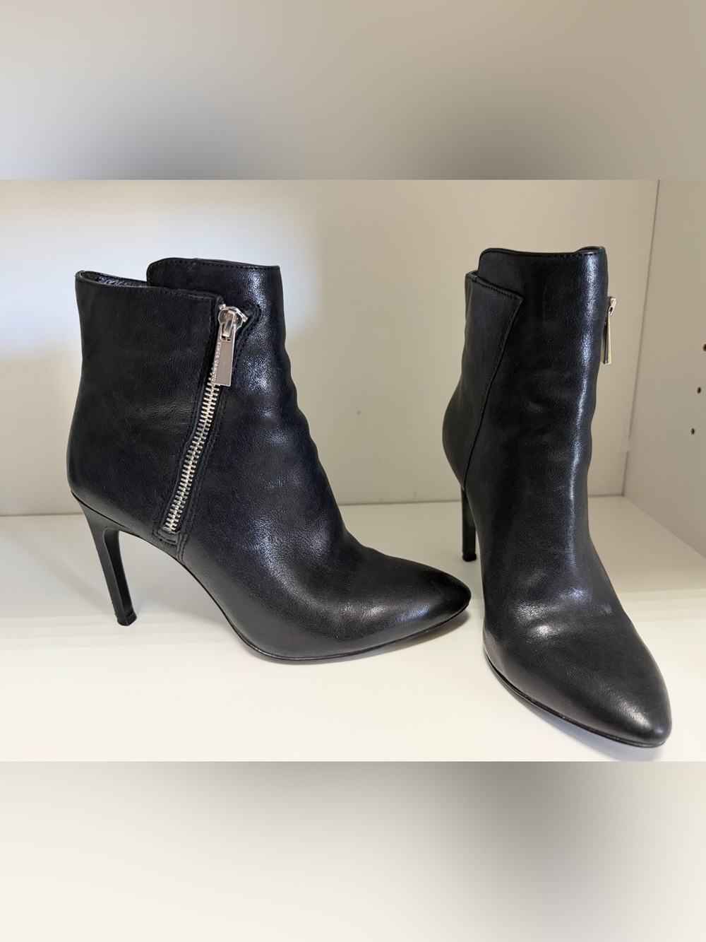 Vince Camuto Black Leather Pointed-Toe Ankle Boots